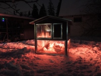 Утеплённый домик с выгулом "Зимняя мечта" на 10-15 кур (Разобранный с сеткой+ комплект пластика в по